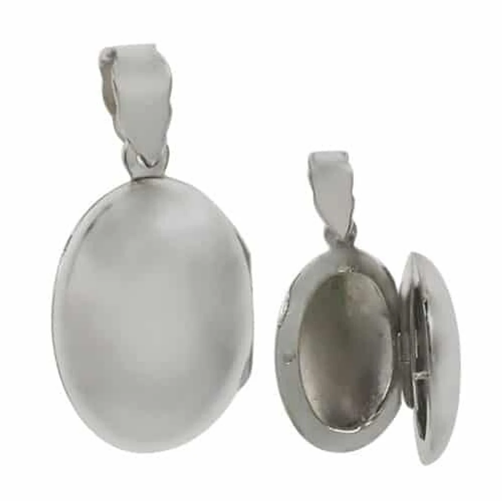 Sterling Silver, Oval Locket. (Locket09) (Locket10) (Locket11) (Locket12)