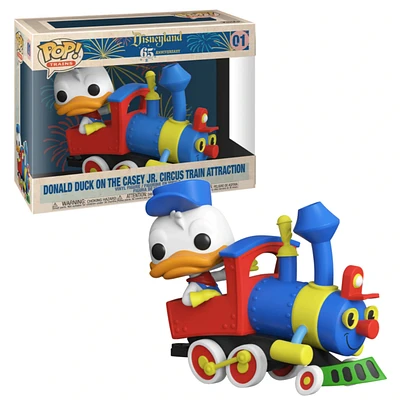 Donald Duck : Ck80 Donald Duck On The Casey Jr. Circus Train Attraction 01