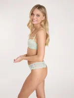 Avery Hipster String