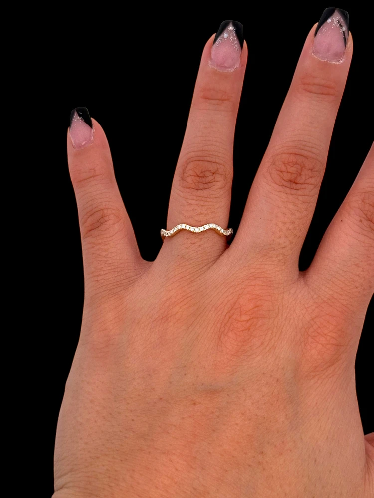10K Yellow Gold 0.15cttw Diamond Ring - /