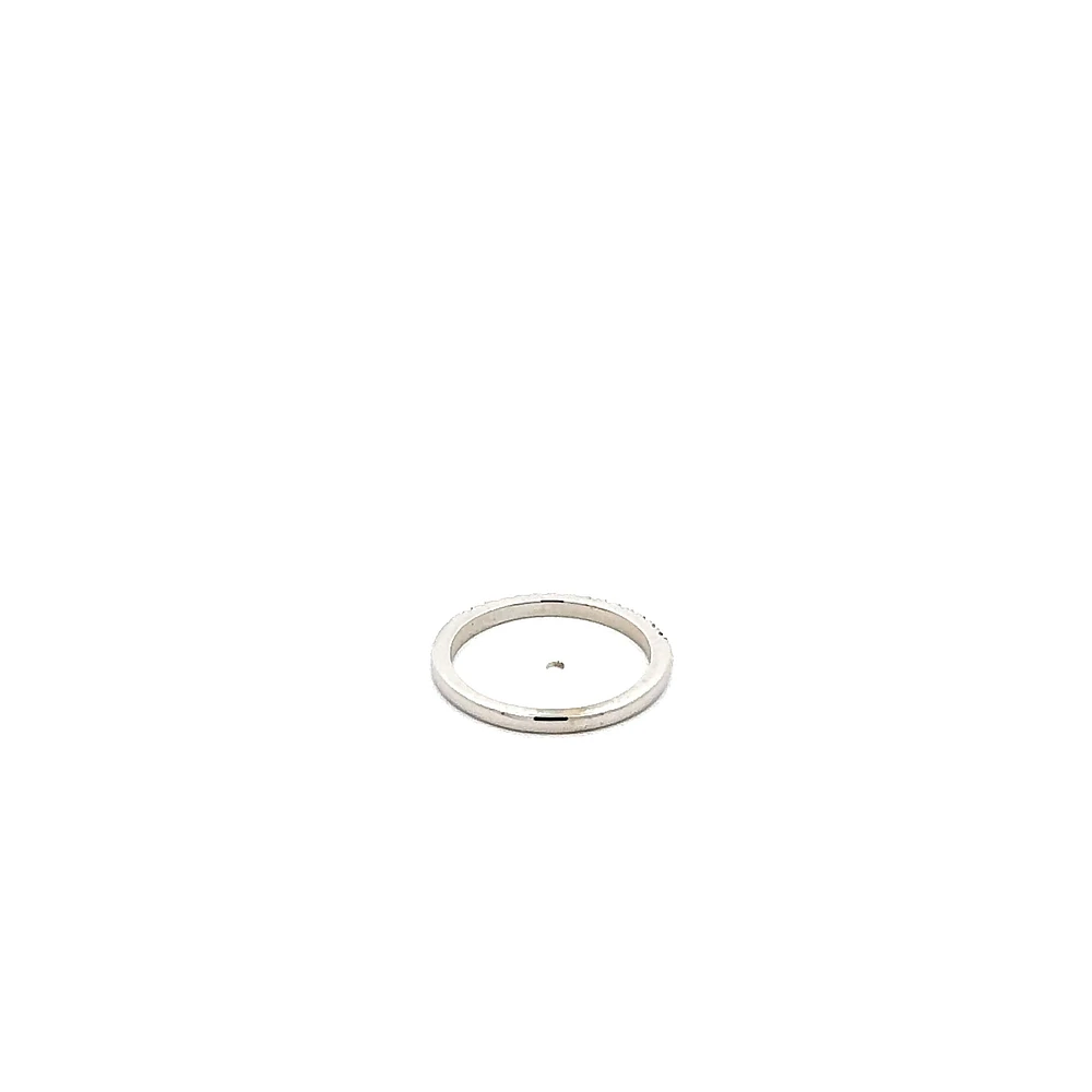 14K White Gold 0.15cttw Diamond Band, 6