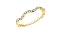 10K Yellow Gold 0.15cttw Diamond Ring - /