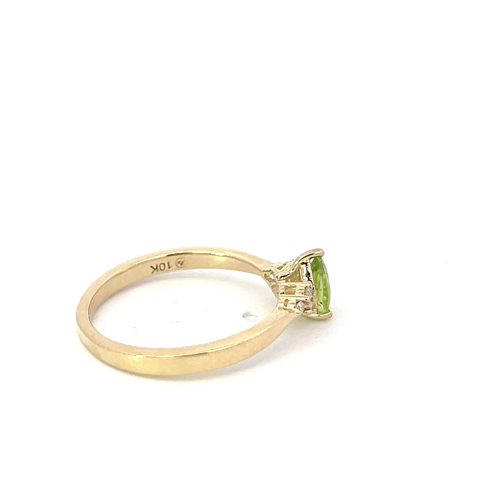 10K Gold Peridot and Diamond Ring