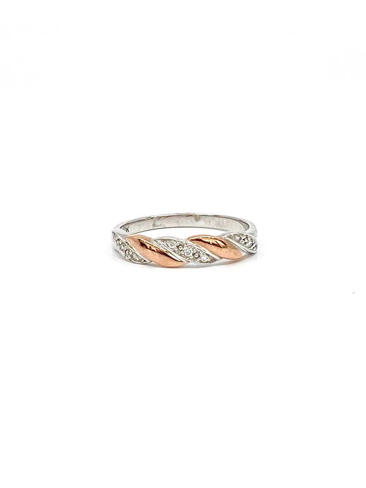 10k White & Rose Gold 0.054cttw Diamond Ring, size 6.5