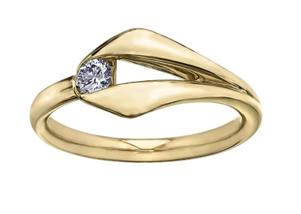14K Yellow Gold 0.12cttw Canadian Diamond Ring - /