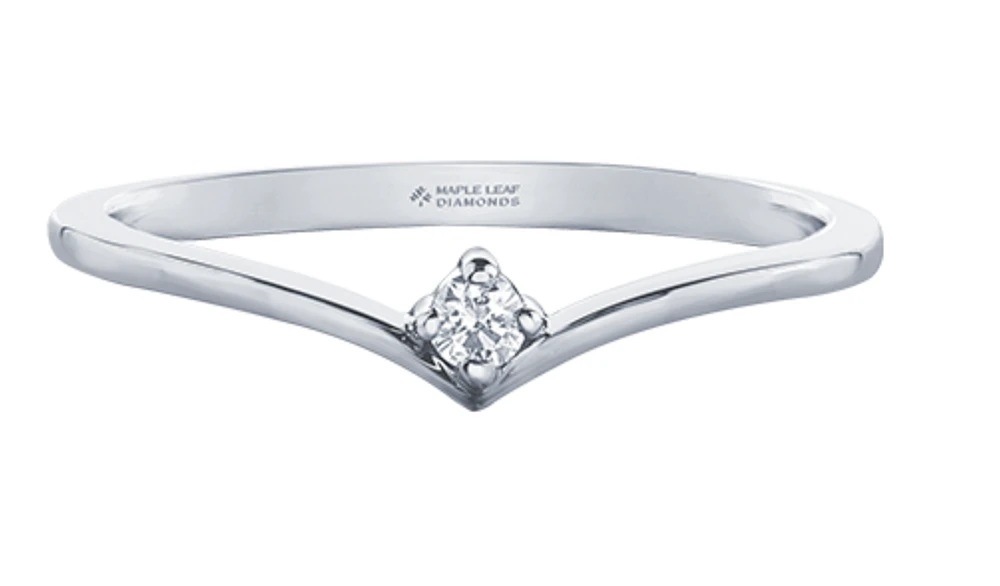 14K Yellow Gold 0.04cttw Canadian Diamond Ring, 6.5