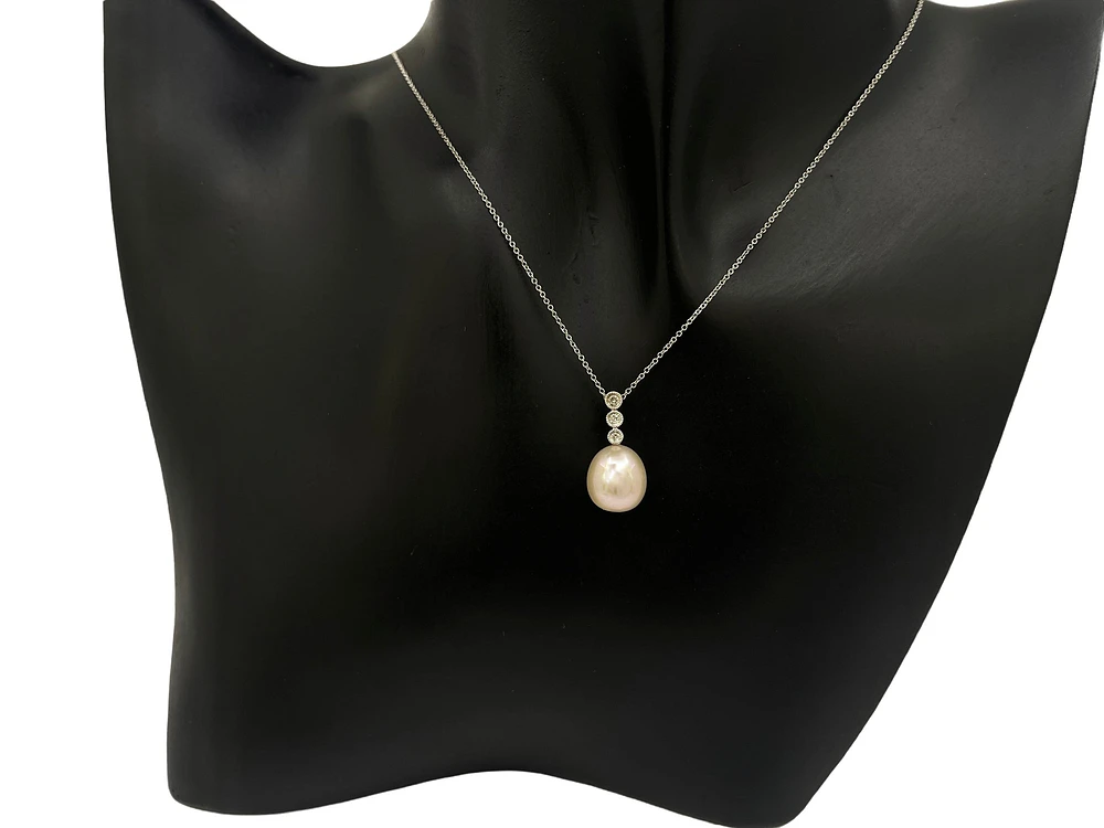 10K White Gold Fresh Water Pearl and Diamond Necklace, 18"