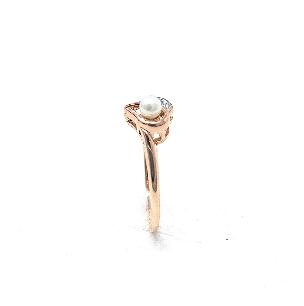 Pearl & Diamond Ring