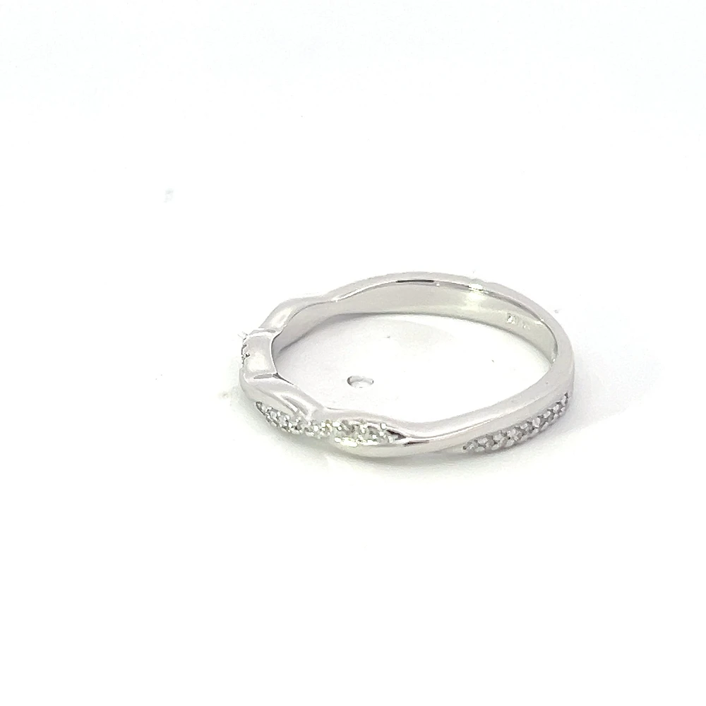 14K White Gold 0.15cttw Diamond Ring - size 6.5
