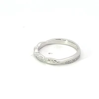 14K White Gold 0.15cttw Diamond Ring - size 6.5