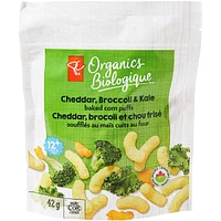 Cheddar, brocoli et chou frisé soufflés au maïs cuits au four