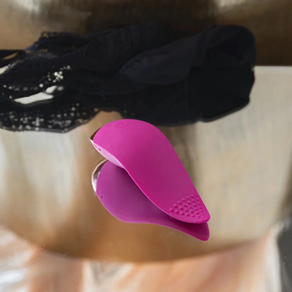 SKYN Wave Clitoral Stimulator, ultra soft silicone finish, water resistant, flickering clitoris massager, 10 Variable Speed, Rechargeable