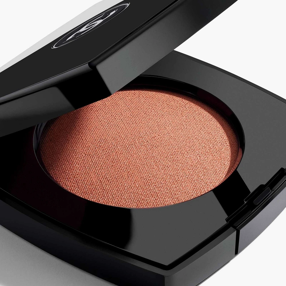 Cream-to-powder Blush