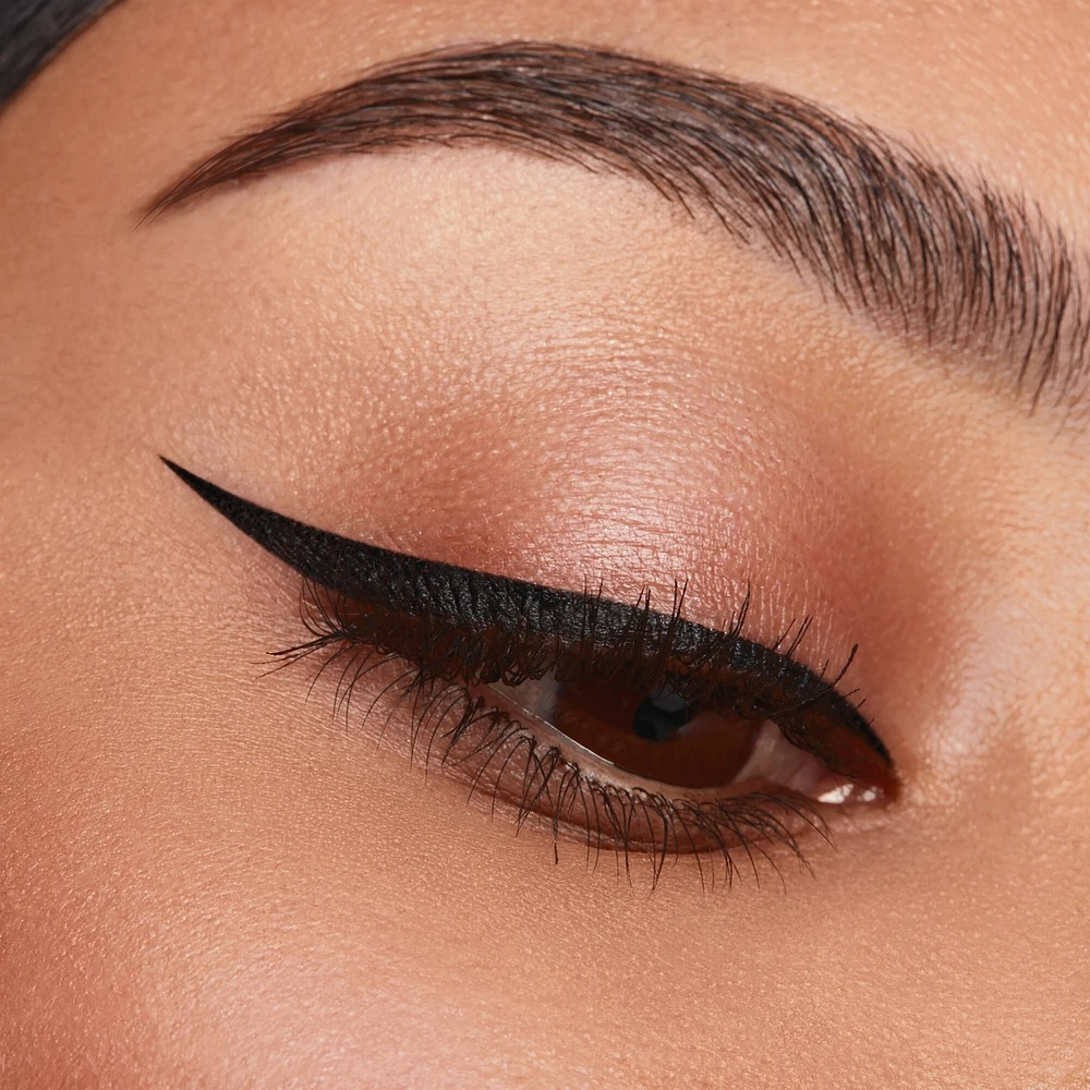 Kyliner Brush Tip Liquid Eyeliner Pen, easy to apply, ultra-fine, water-resistant, deep black, weightless, long-wear