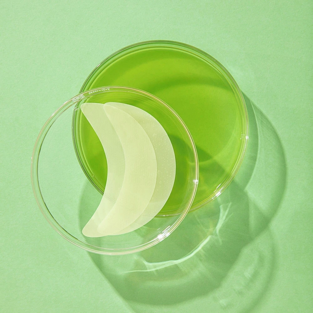 Masques-rejeunissants pour yeux au retional