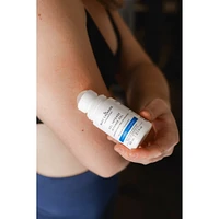Intense gel roll-on applicator