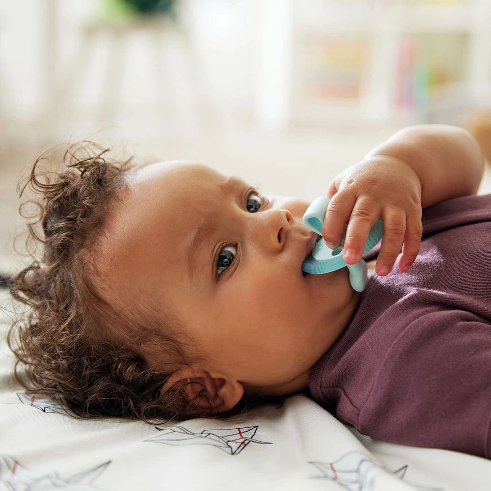 NUK Comfy Duet Soother 2-in-1 Pacifier and Teether, 0-12 months, Green & Orange, 2 Pack