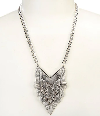 Anna & Ava Western Short Pendant Necklace