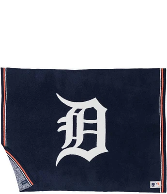 Barefoot Dreams CozyChic® Detroit Tigers™ Oversize Throw