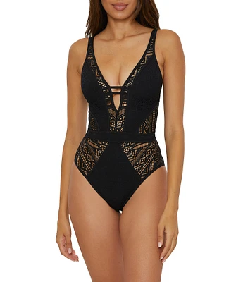 Becca By Rebecca Virtue Color Play Show & Tell Crochet Plunge Neck One Piece Swimsuit