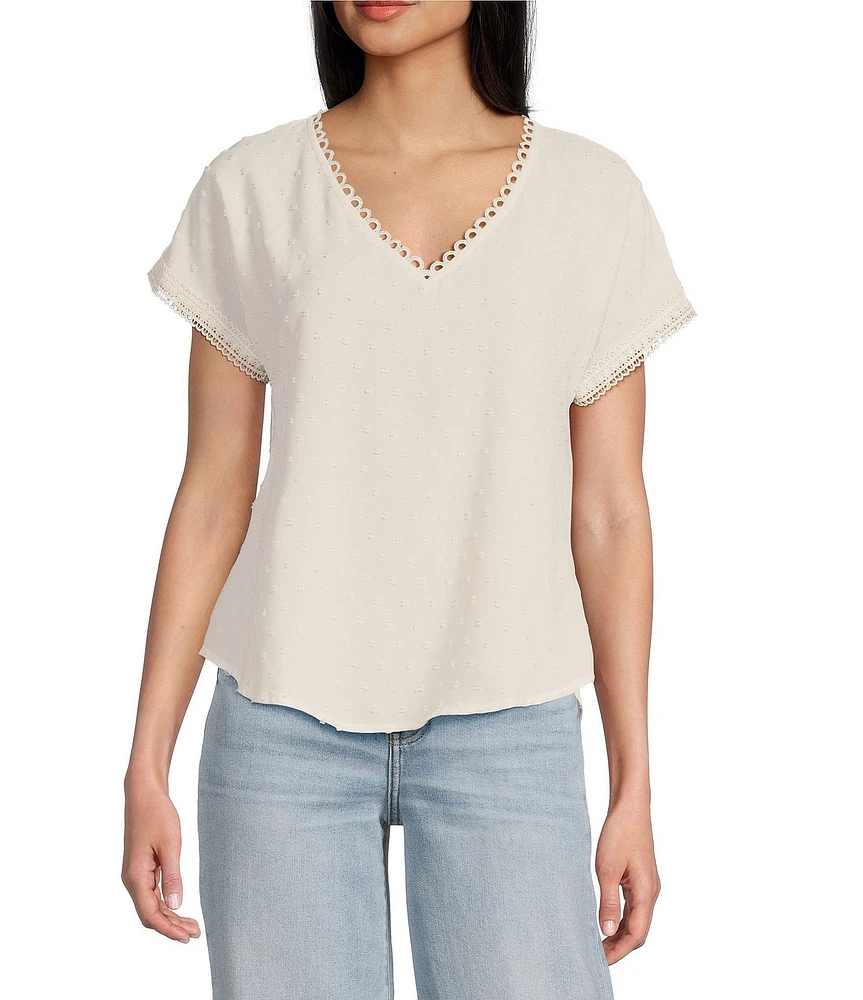 Blu Pepper Short Sleeve V-Neck Scallop Lace Trim Top