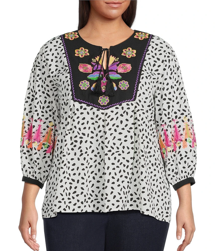 Calessa Plus Size Embroidered Floral Round Split Neck 3/4 Sleeve Tassel Tie Tunic