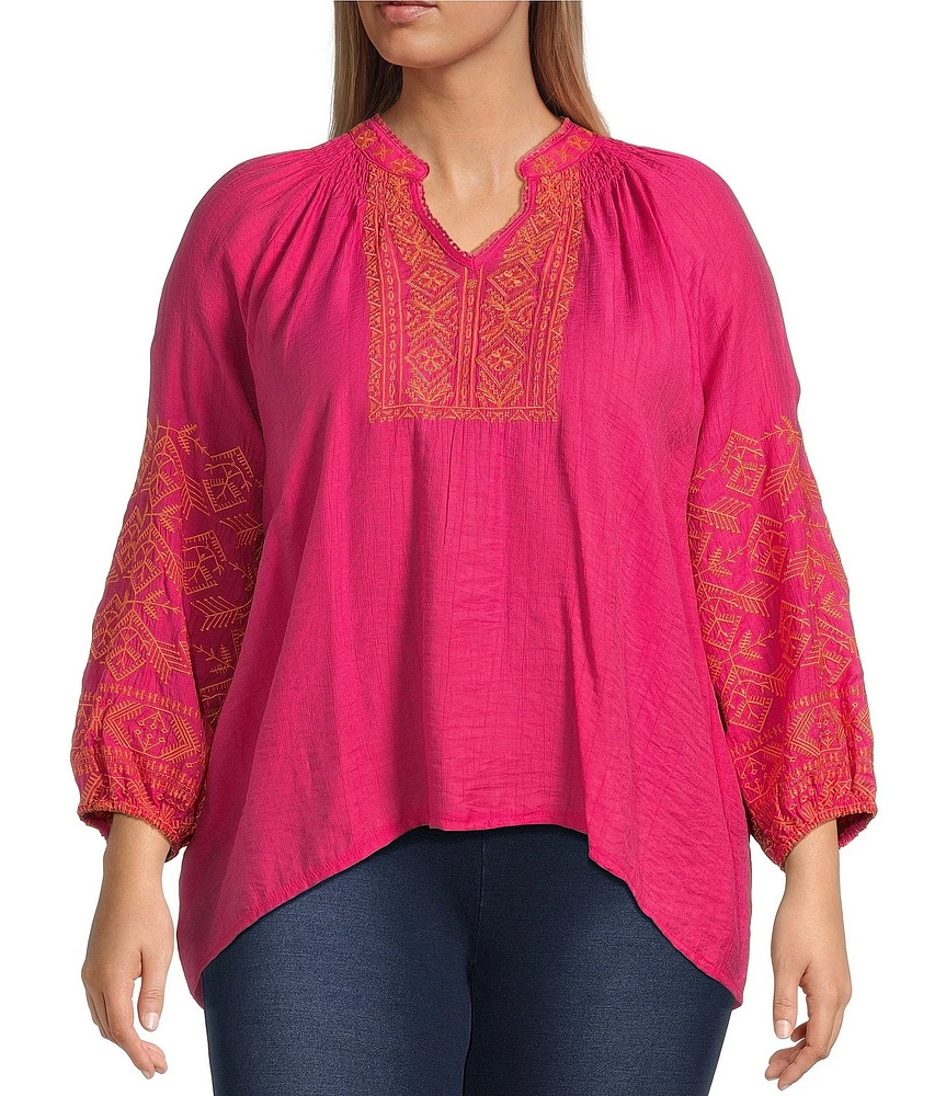 Calessa Plus Size Embroidered Motif Split V-Neckline Long Sleeve Tunic