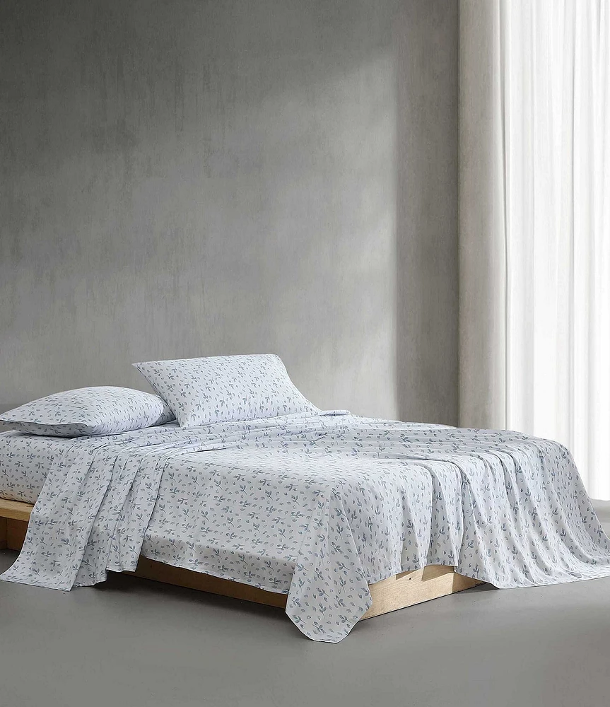 Calvin Klein Falling Petals 300-Thread Count Sateen Sheet Set