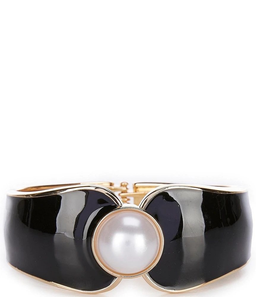 Dillard's Pearl Cab Jet Enamel Hinge Bracelet