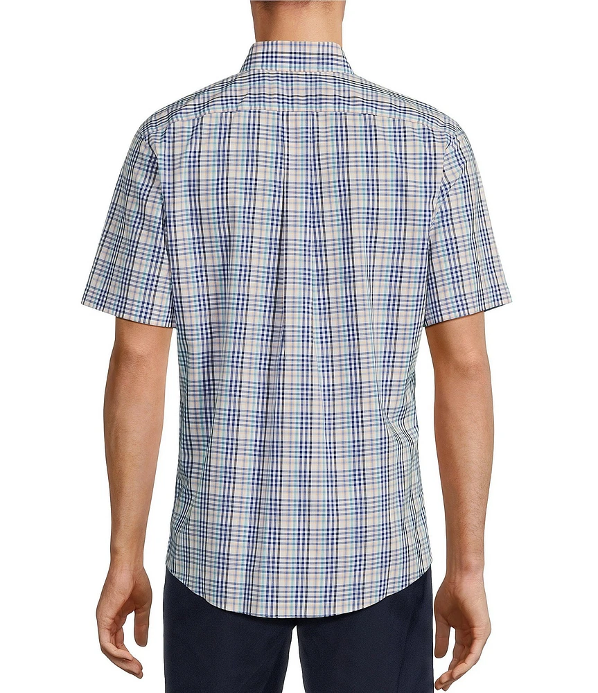 Gold Label Roundtree & Yorke Slim Fit Non-Iron Short Sleeve Plaid Pattern Sport Shirt