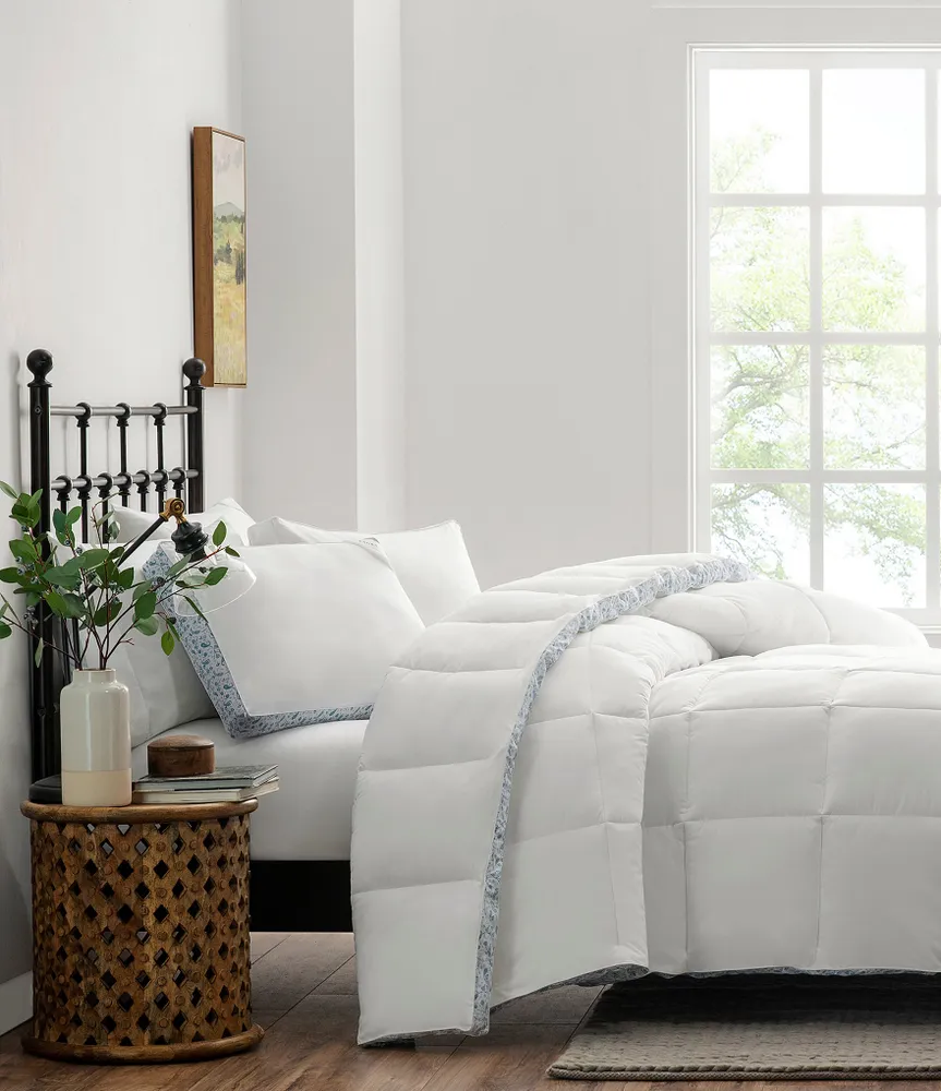 Laura Ashley 300T Cotton Sateen Floral Gusset Comforter