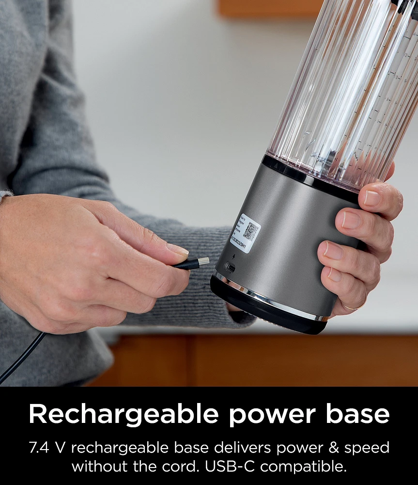 Ninja Blast Portable Black Blender