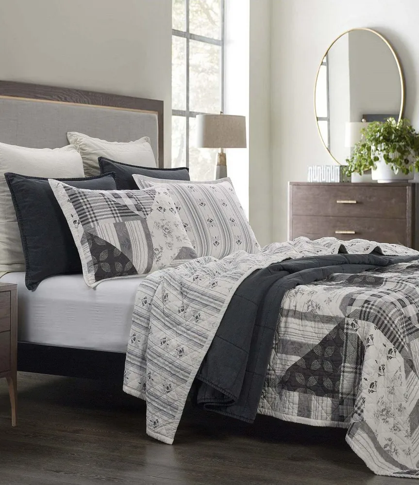 HiEnd Accents x Paseo Road Patchwork Prairie Reversible Quilt Mini Set