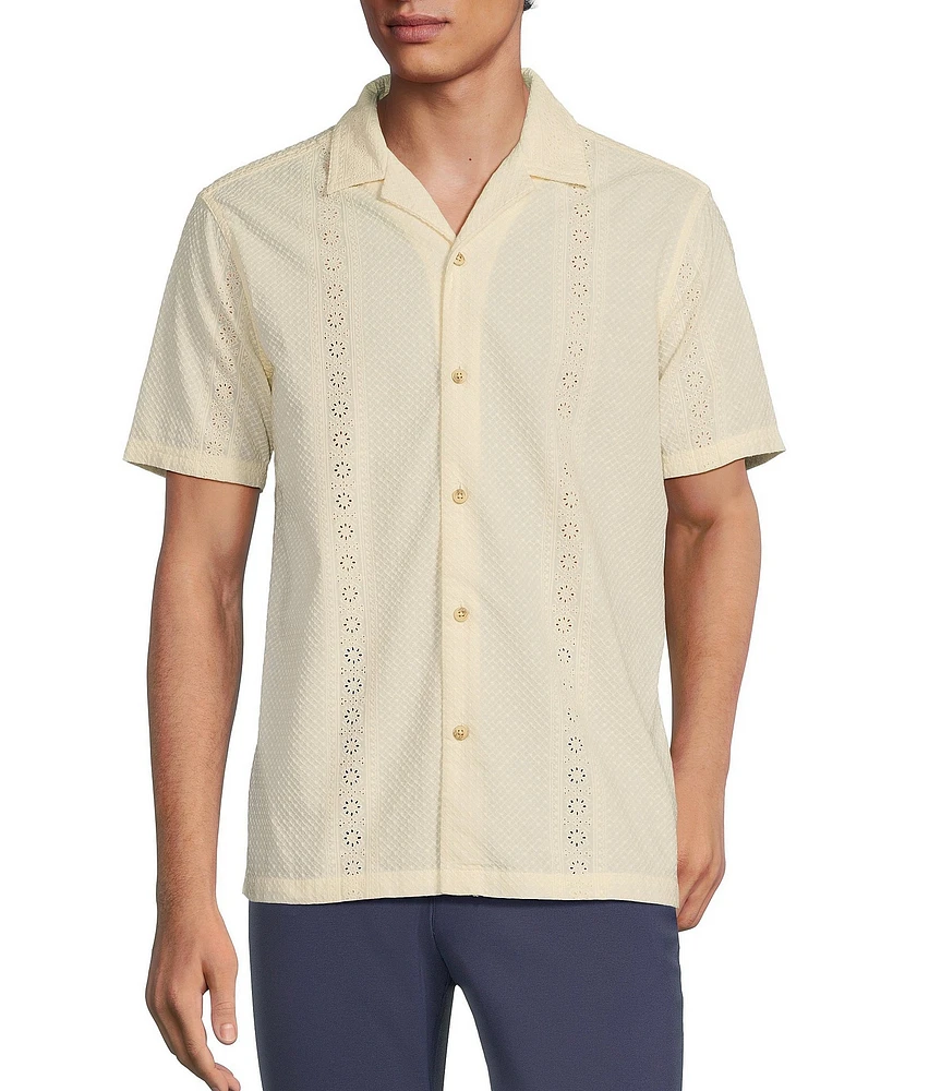 Rowm Tourister Short Sleeve Eyelet Button Front Shirt