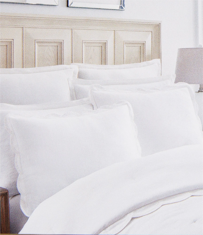 Southern Living Bianca Embroidered Scalloped Mini Comforter Set