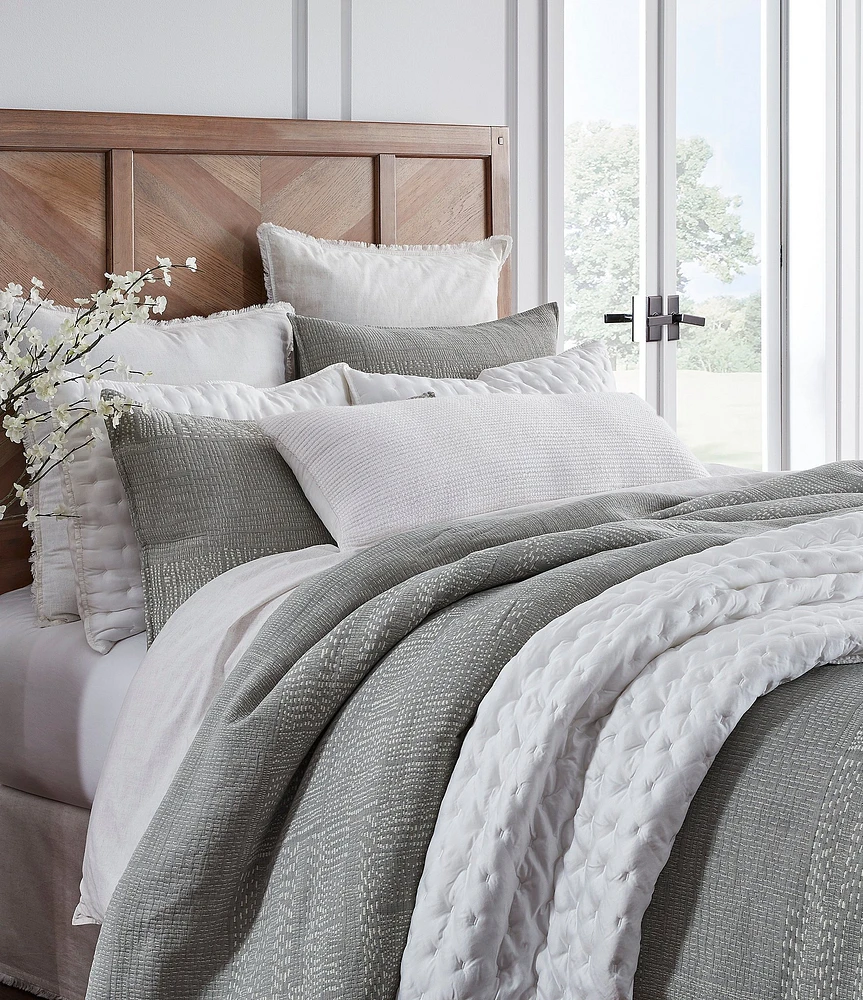 Southern Living Simplicity Collection Jana Textured Matelasse Stripe Comforter