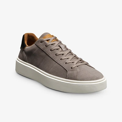 Oliver Lace-up Sneaker