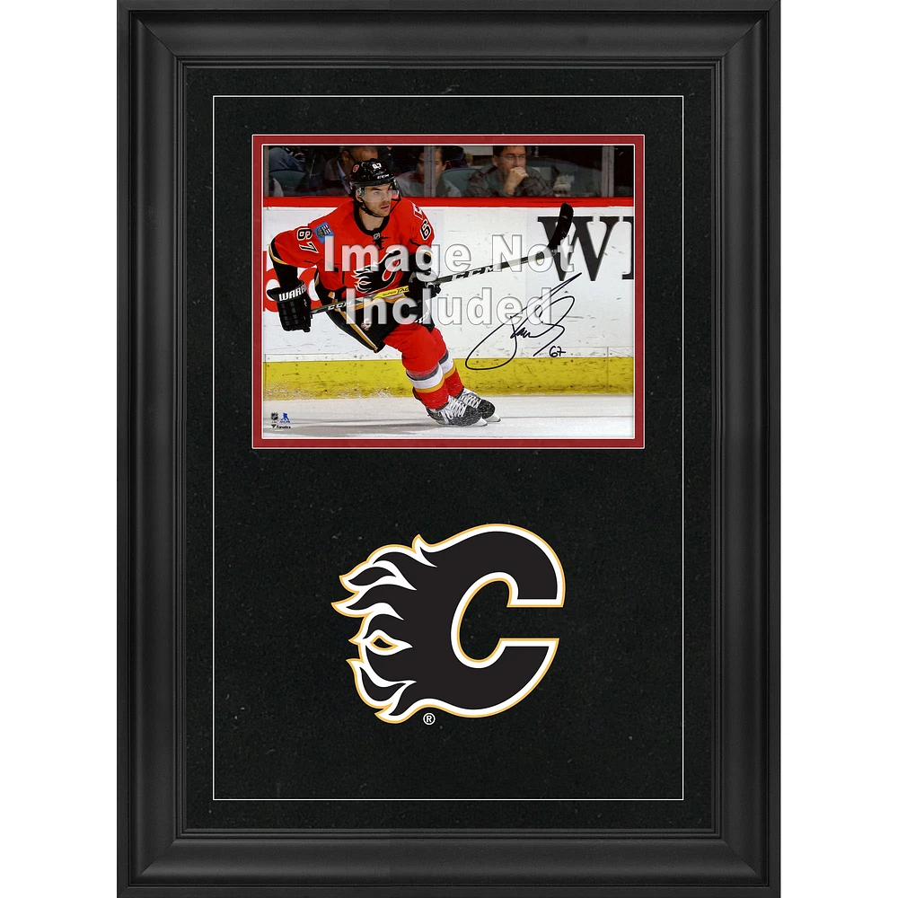 Calgary Flames 8'' x 10'' Deluxe Horizontal Photograph Frame with Team Logo