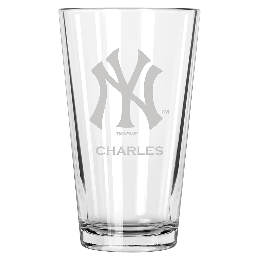 New York Yankees 16oz. Personalized Etched Pint Glass