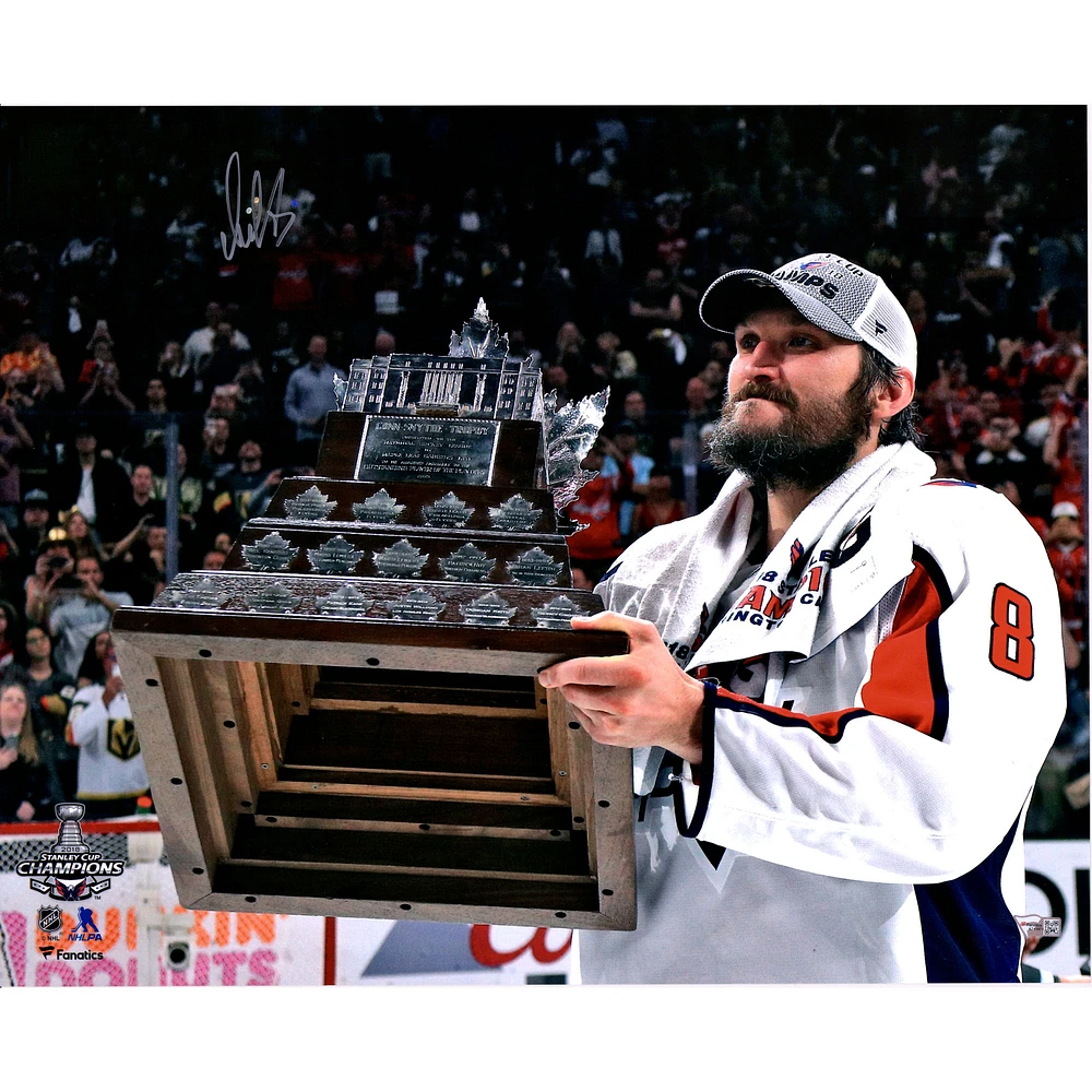 Alex Ovechkin Washington Capitals Autographed 16" x 20" Holding Conn Smythe Photograph
