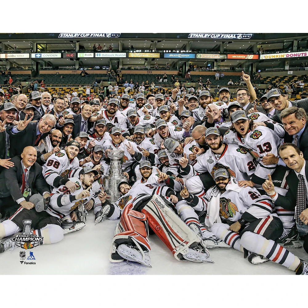 Chicago Blackhawks Unsigned Stanley Cup Champions Team Celebration Photograph