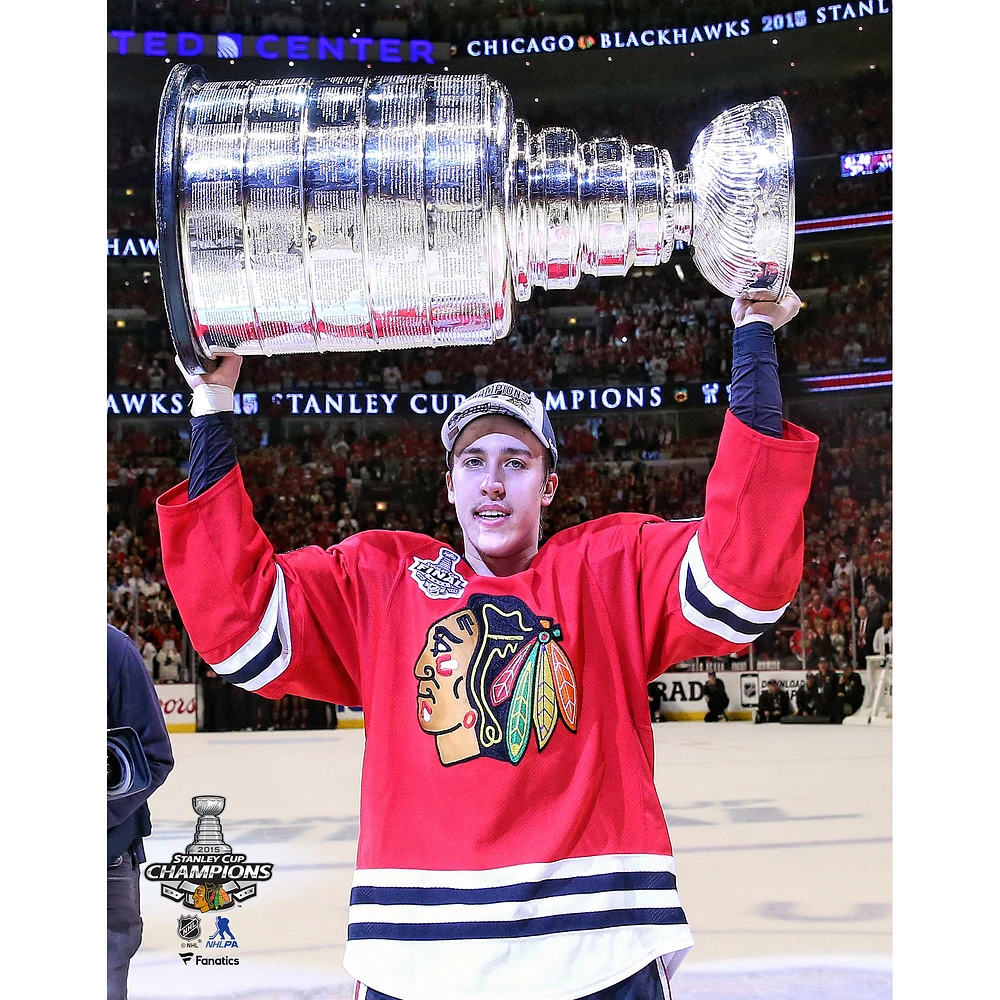 Teuvo Teravainen Chicago Blackhawks Unsigned 2015 Stanley Cup Champions Raising Photograph