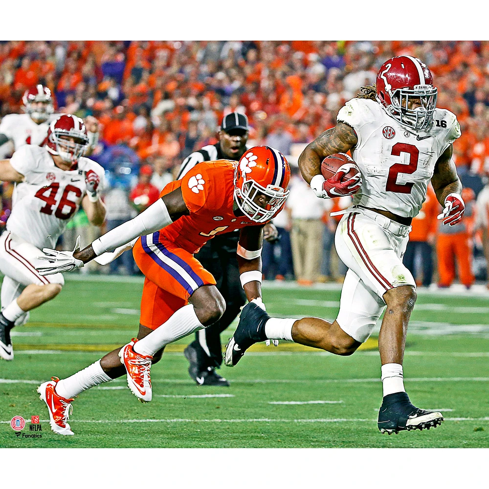 Derrick Henry Alabama Crimson Tide Unsigned White Jersey Running Photograph
