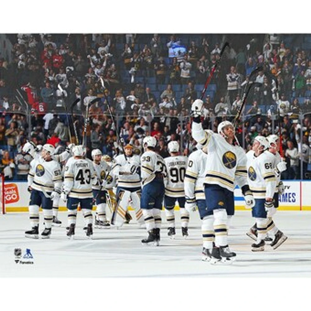 Buffalo Sabres Unsigned 2019-20 Team Celebration Photo