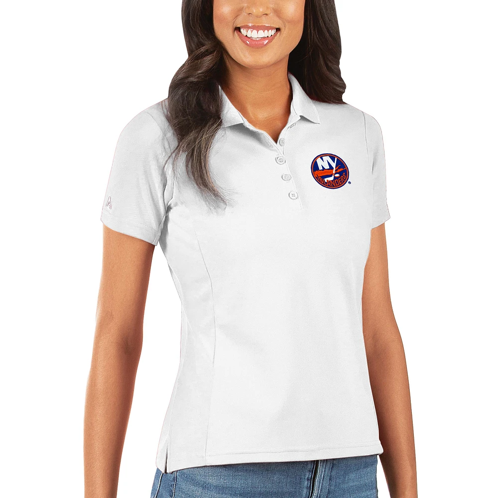 Women's Antigua White New York Islanders Legacy Pique Polo