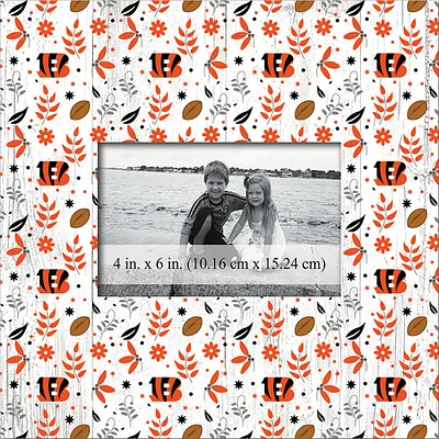 Cincinnati Bengals 10'' x 10'' Floral Pattern Frame