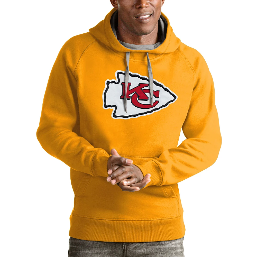 Men's Antigua Gold Kansas City Chiefs Victory Pullover Hoodie
