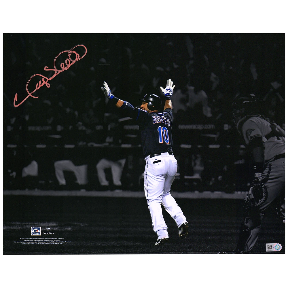 Gary Sheffield New York Mets Autographed 11" x 14" 500th Home Run Spotlight Photograph