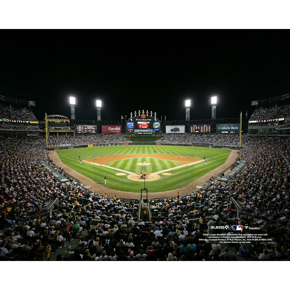 Chicago White Sox Unsigned Nighttime General View Photograph