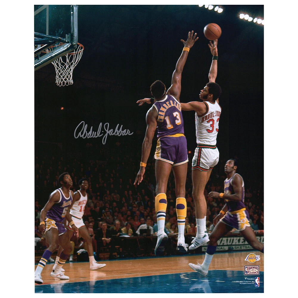 Kareem Abdul-Jabbar Milwaukee Bucks Autographed 16" x 20" Sky Hook Photograph vs. Los Angeles Lakers